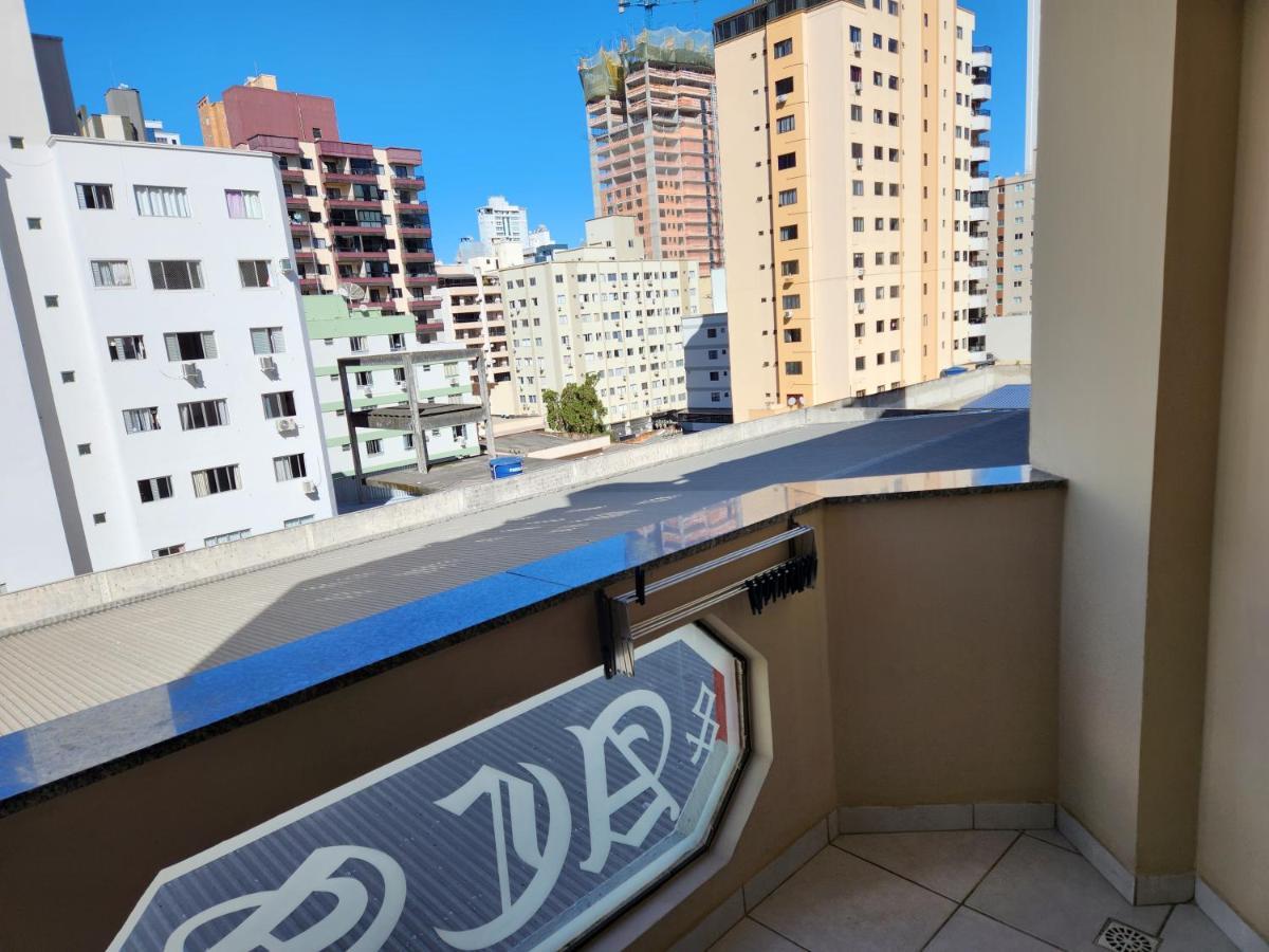2 Quartos A 200Mts Praia Central, Garagem, Churrasqueira, Wi-Fi 90 Mbps, Pet Friendly Balneário Camboriú Extérieur photo