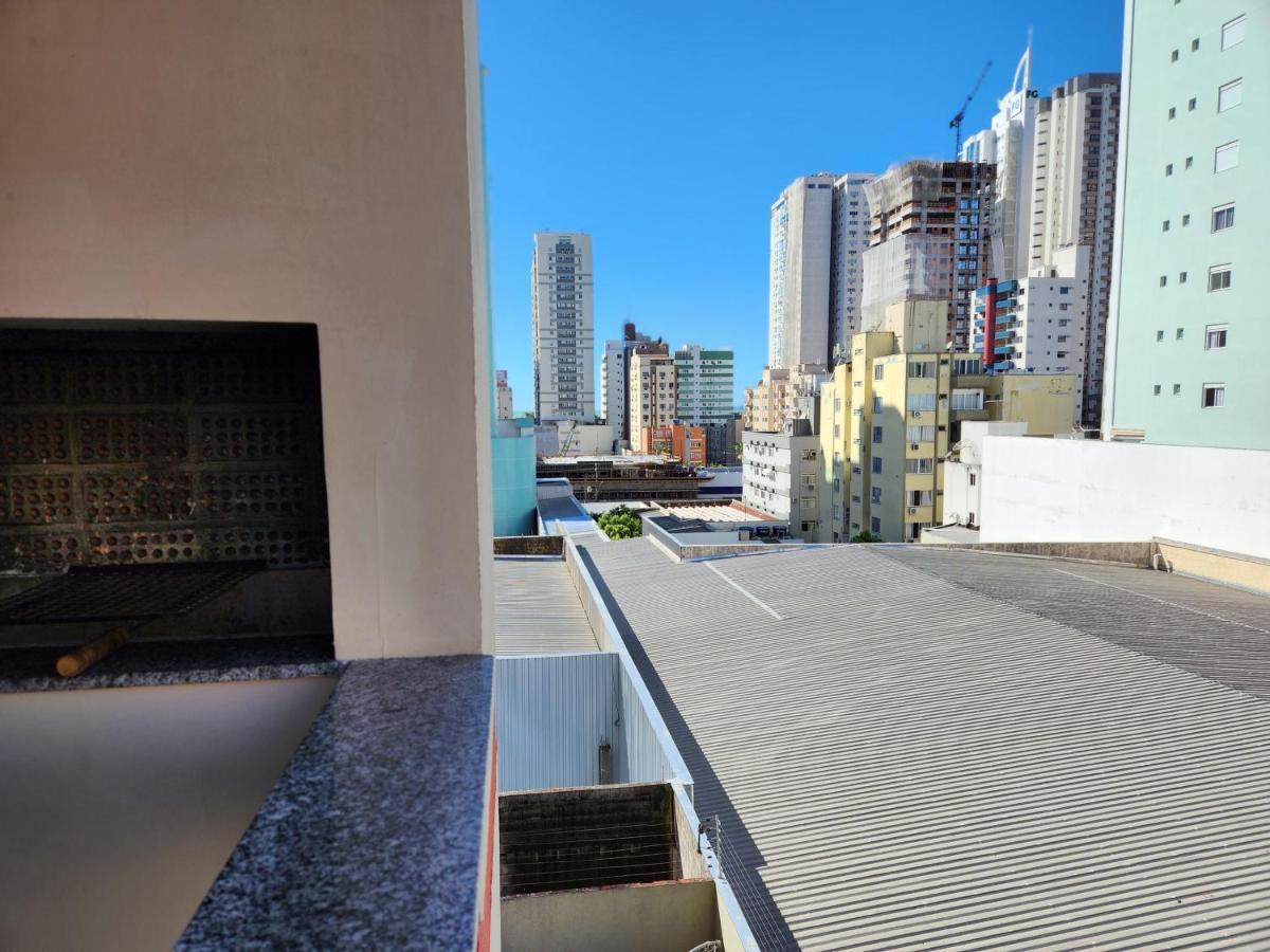 2 Quartos A 200Mts Praia Central, Garagem, Churrasqueira, Wi-Fi 90 Mbps, Pet Friendly Balneário Camboriú Extérieur photo